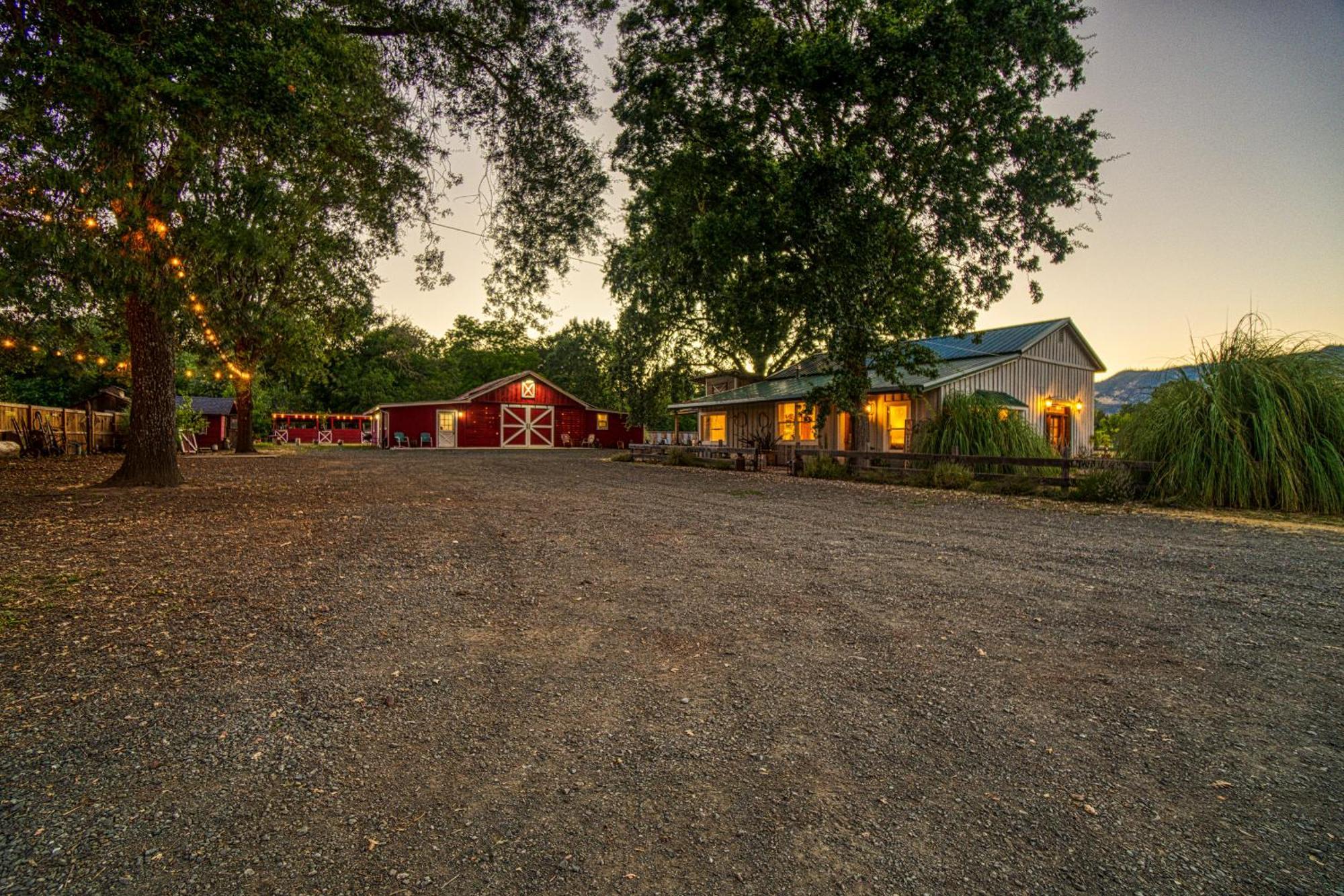 어퍼레이크 Soul Whispering Ranch Retreat 빌라 외부 사진